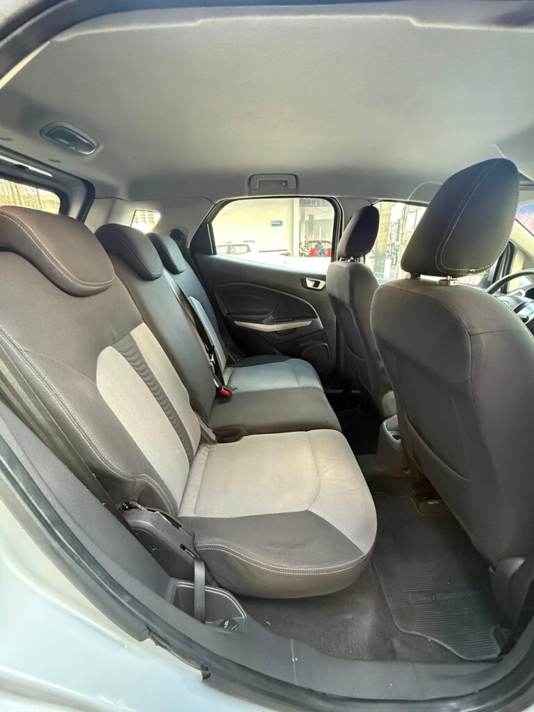 b6194d02-f74c-46f5-ac81-f7e9f336cc8c