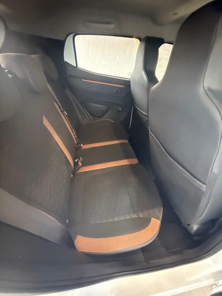 e04601c7-53f1-4df1-8e40-6faf8b4eef97